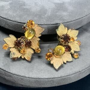 Vintage DeMARIO N.Y 1.5” Rhinestone Clip Earrings Signed Gold Tone Grape Leaf